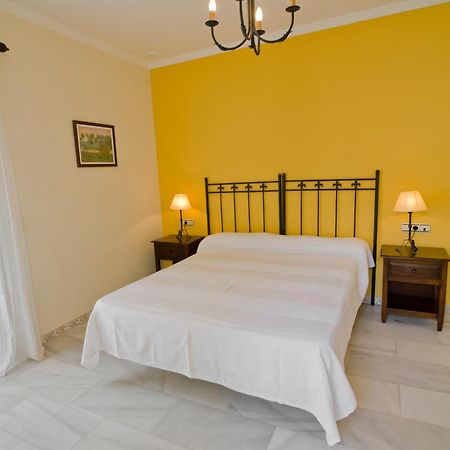Hostal Sixto Рота Екстер'єр фото