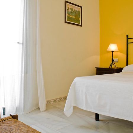 Hostal Sixto Рота Екстер'єр фото