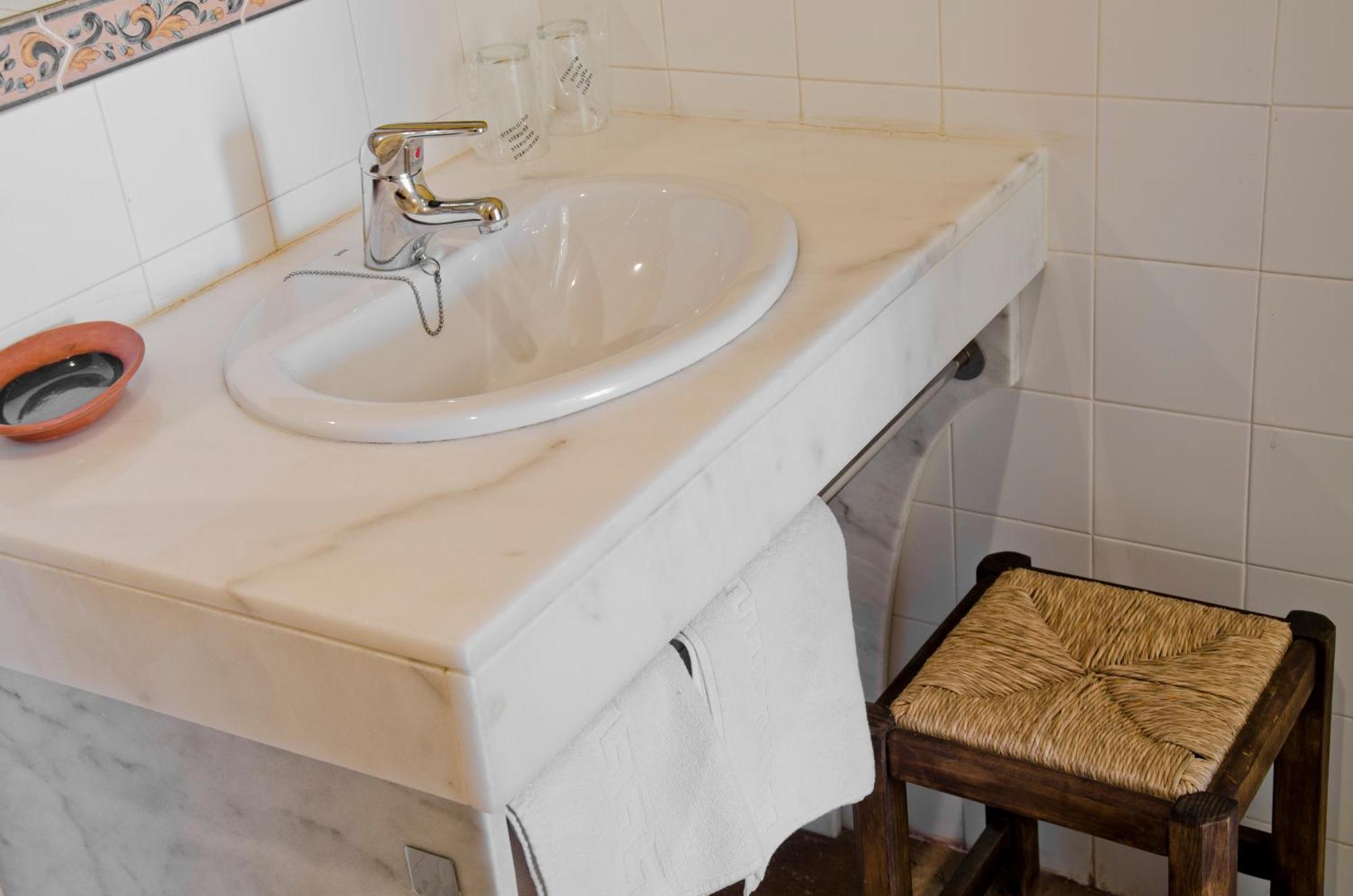 Hostal Sixto Рота Екстер'єр фото