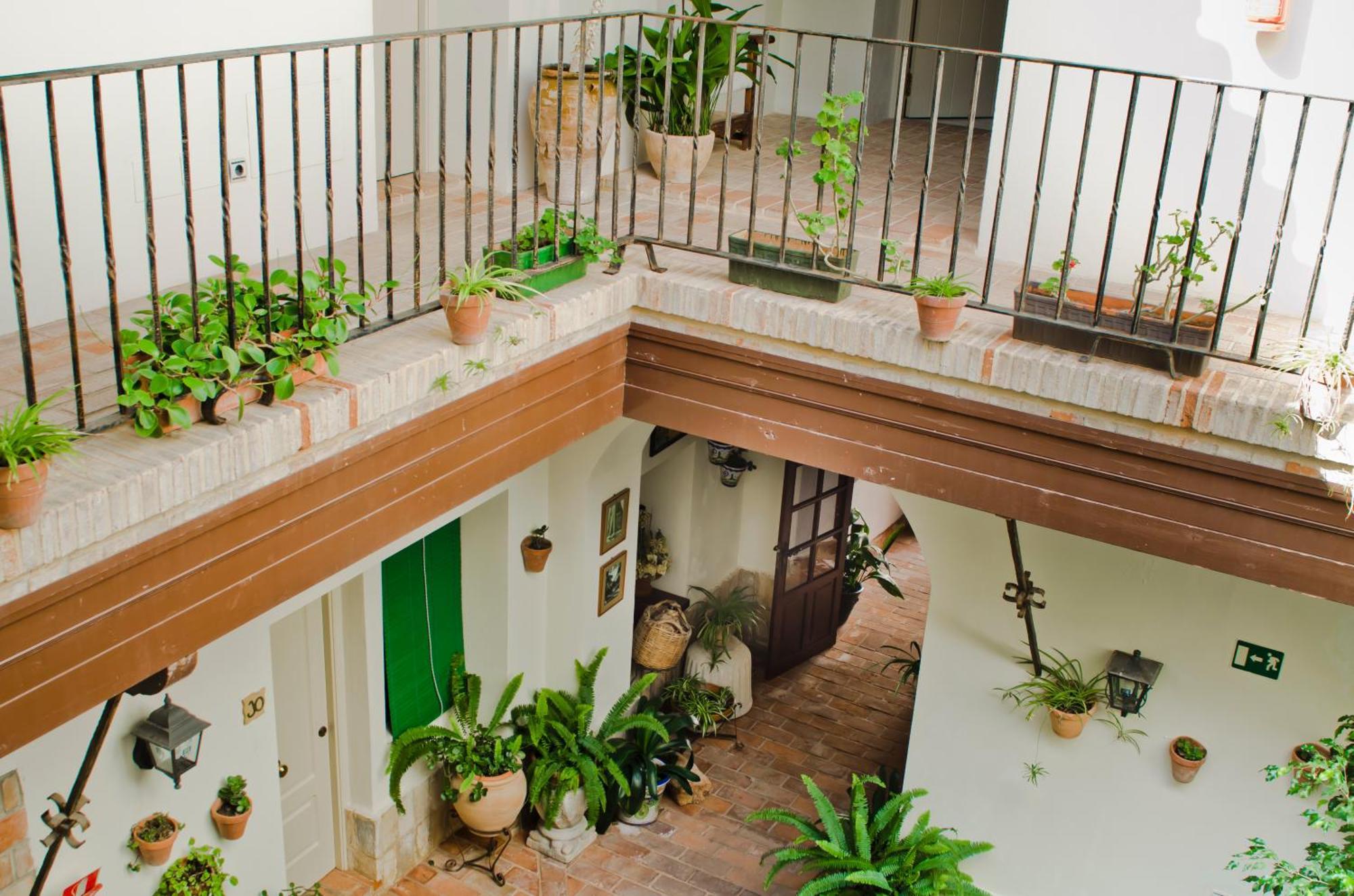 Hostal Sixto Рота Екстер'єр фото