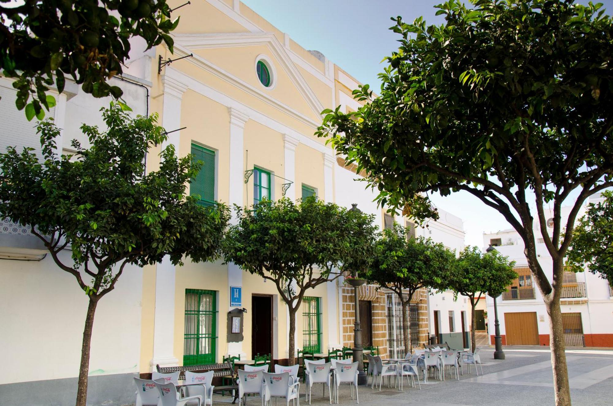 Hostal Sixto Рота Екстер'єр фото